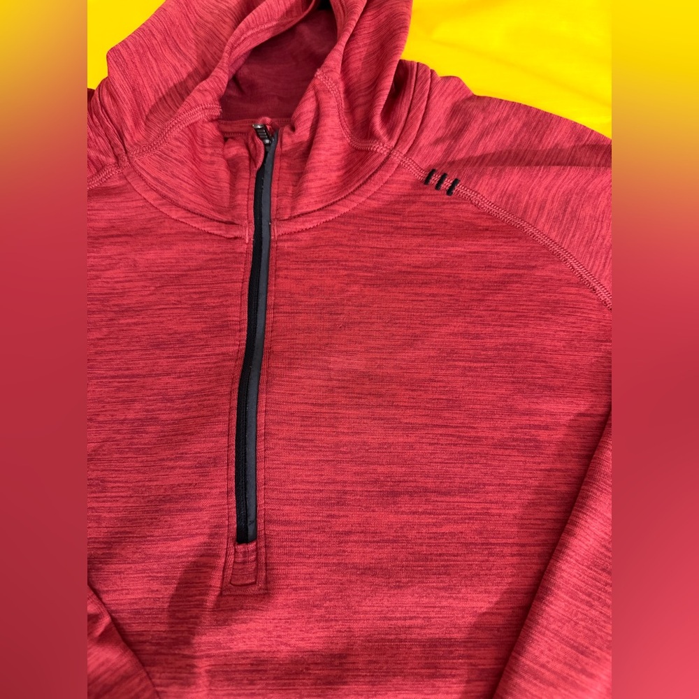 Lululemon half zip gorgeous long sleeve top (L) Excellent condition.